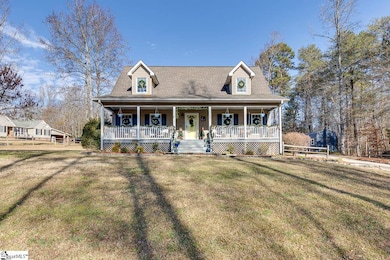 124 Hillside Cir, Easley, SC 29640 - photo 2