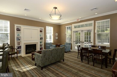 201 High Gables Dr unit 303, Gaithersburg, MD 20878 - photo 5