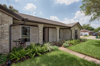 11402 Kirkvalley Dr, Houston, TX 77089 - photo 4
