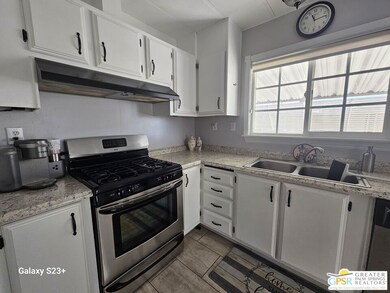 14777 Palm Dr unit 15, Desert Hot Springs, CA 92240 - photo 5