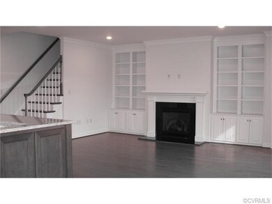 Family Room, Open to Kitchen, Built-Ins w/Gas FP(M