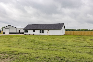11526 S, Milburn, OK 73450 - photo 5