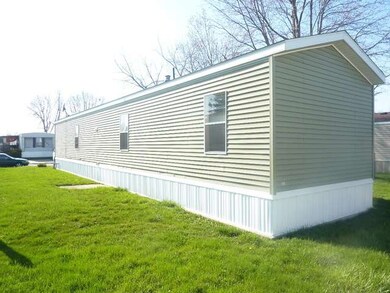 252 Duke Dr, Lynwood, IL 60411 - photo 2