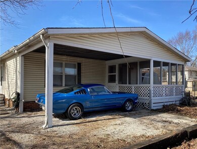 1060 W Center St, Fountaintown, IN 46130 - photo 3