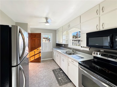 908 S 15th St, Mattoon, IL 61938 - photo 7