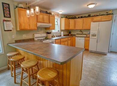 32 Onset Rd, Bennington, NH 03442 - photo 2