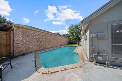 8514 Deer Meadow Dr, Houston, TX 77071 - photo 2