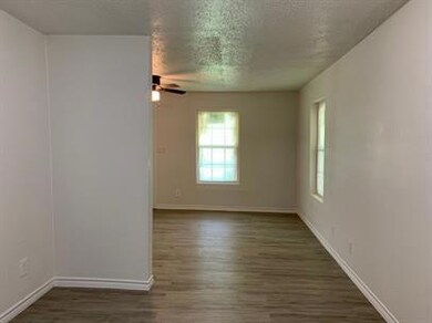 1916 Liberty St, Bonham, TX 75418 - photo 7