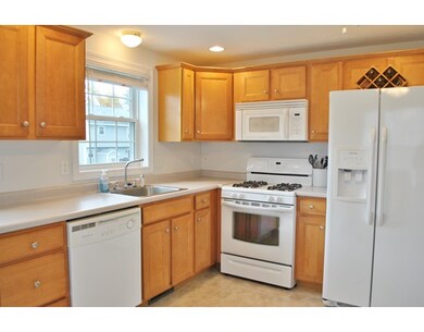 45 Roosevelt Ave unit 14, Dracut, MA 01826 - photo 2