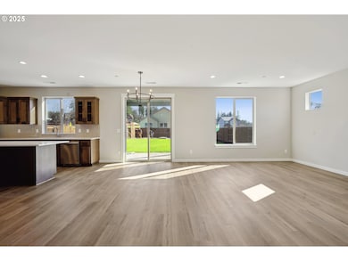 165 E Airedale Ave, La Center, WA 98629 - photo 4