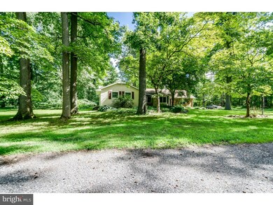 7 Hilda Dr, Burlington, NJ 08016 - photo 2