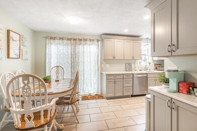 65 Greenough St unit 2, Haverhill, MA 01832 - photo 6