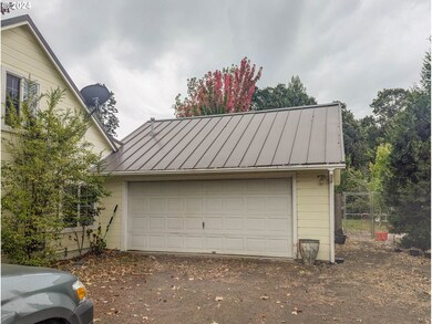 3842 Melrose Rd, Roseburg, OR 97471 - photo 2