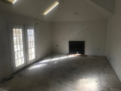 18 Candlelight Dr, Holmdel, NJ 07733 - photo 3