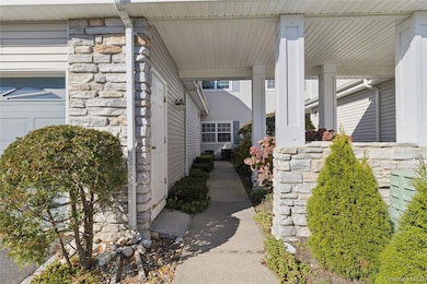 546 Highland Ct, Moriches, NY 11955 - photo 4