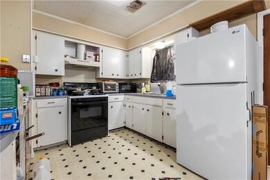 611 Chennault St, Bunkie, LA 71322 - photo 4