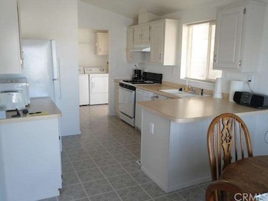 62475 29 Palms Hwy unit 37, Joshua Tree, CA 92252 - photo 7