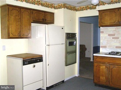 51 Silver Birch Rd, Blackwood, NJ 08012 - photo 4