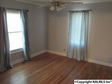 136 Whittier St, Gadsden, AL 35901 - photo 4