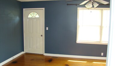 206 Austin Ave, Shelbyville, TN 37160 - photo 4