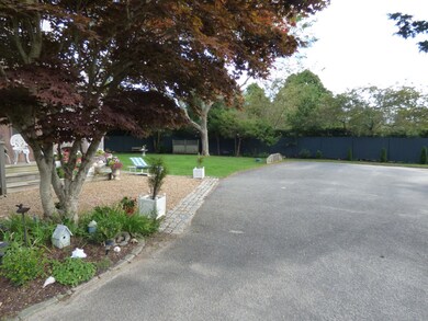 8 Marthas Way, Edgartown, MA 02539 - photo 5