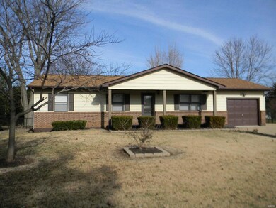 305 Walter St, Farmington, MO 63640 - photo 4