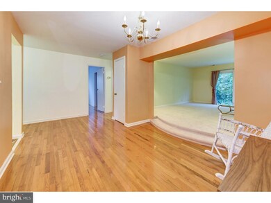 1715 Silver Ct, Hamilton Square, NJ 08690 - photo 5