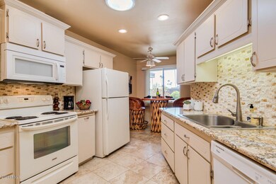 13852 N 111th Ave, Sun City, AZ 85351 - photo 7