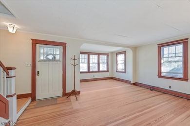 54 Rochelle Pkwy, Saddle Brook, NJ 07663 - photo 4