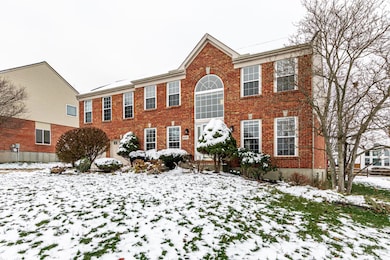 6291 Green Knoll Cir, Hamilton, OH 45011 - photo 2