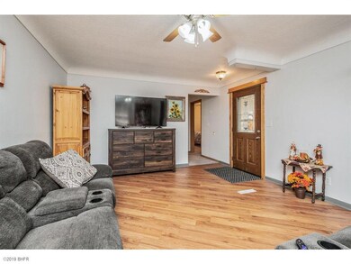 4128 39th Place, Des Moines, IA 50310 - photo 3