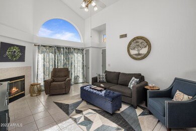 2100 W Lemon Tree Place unit 15, Chandler, AZ 85224 - photo 7