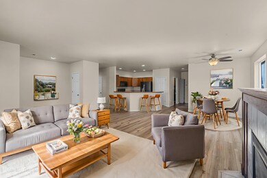 1352 SW 35th St, Redmond, OR 97756 - photo 5