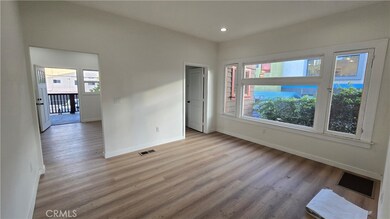 1040 Beacon Ave, Los Angeles, CA 90015 - photo 2