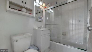 1111 Arlington Blvd unit 905, Arlington, VA 22209 - photo 4