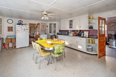 403 Blueberry Hill Rd, Middleburgh, NY 12122 - photo 5