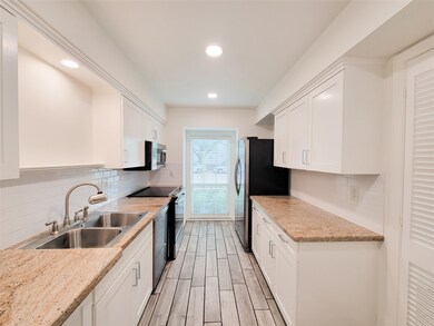 6350 Chevy Chase Dr unit 25, Houston, TX 77057 - photo 7