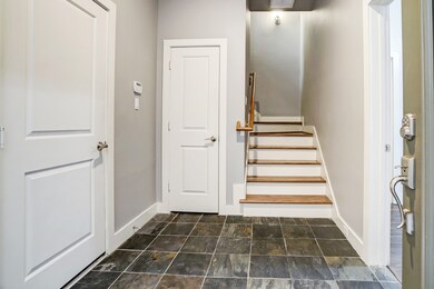 784 Nicholson St, Houston, TX 77007 - photo 3