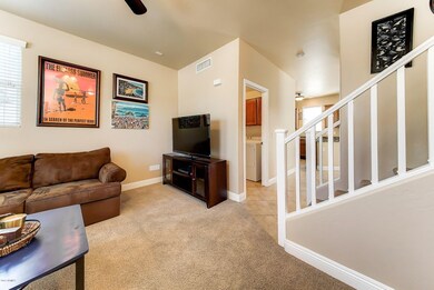 105-LivingRoom_3