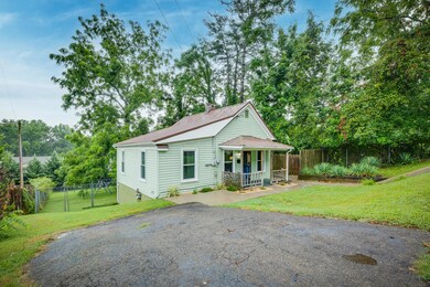 152 E Highland Rd, Johnson City, TN 37601 - photo 3