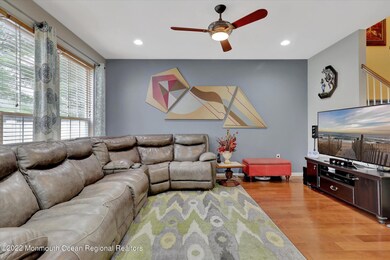11-Family Room