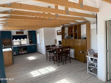 26 Ponderosa Rd, Salt Flat, TX 79847 - photo 4