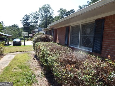 4134 Blackhawk Dr, Stone Mountain, GA 30083 - photo 2