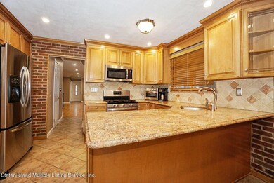 91 Cotter Ave, Staten Island, NY 10306 - photo 5