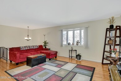 06-Living Room