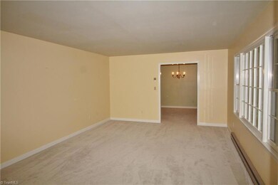 4 Hidden Valley Ct, Greensboro, NC 27407 - photo 2