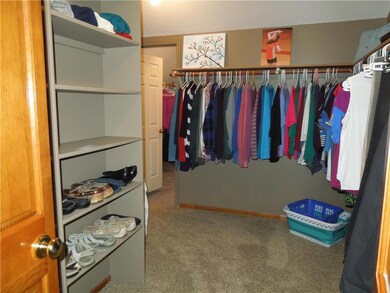 13807 W 76th Cir, Shawnee, KS 66216 - photo 5