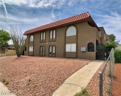 6213 Smoke Ranch Rd, Las Vegas, NV 89108 - photo 3