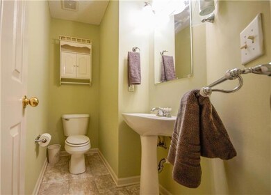 ... the most precious little powder room!