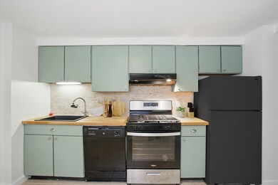 30 Kinross Rd unit 2, Brighton, MA 02135 - photo 3